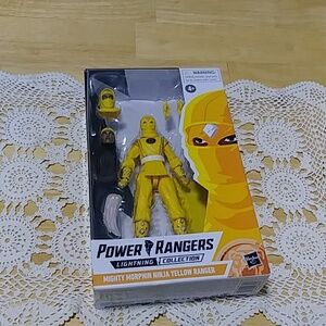 Power Rangers lightning collection Mighty Morphin Ninja Yellow Ranger